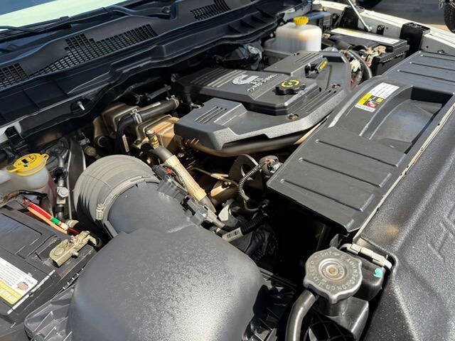 Used 2012 RAM 5500 4x4 Regular Cab w/ Ambulance Prep Group image 37