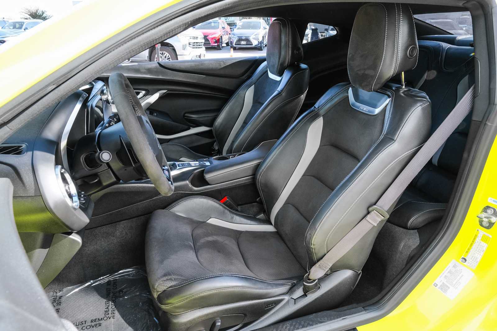 Used 2020 Chevrolet Camaro RWD image 28