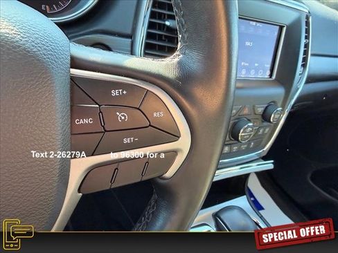 Used 2021 Jeep Grand Cherokee Laredo image 18
