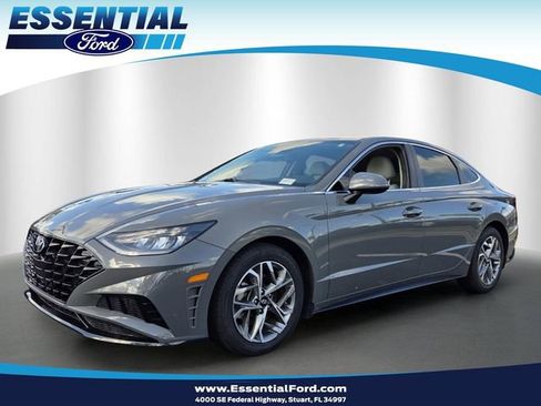 Used 2023 Hyundai Sonata SEL FWD image 1