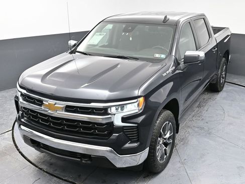 Used 2024 Chevrolet Silverado 1500 LT image 43