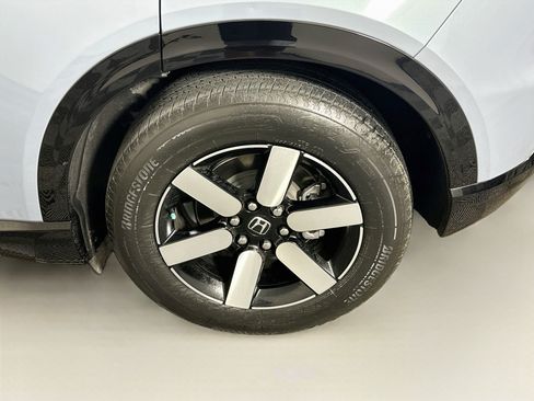 Used 2024 Honda Prologue Touring image 11