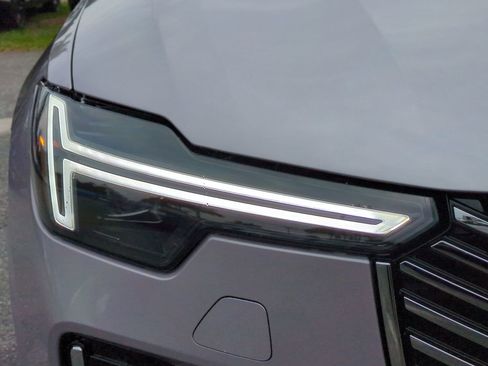 New 2026 Volvo XC90 B5 Plus image 10