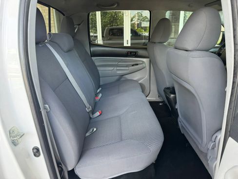 Used 2012 Toyota Tacoma PreRunner w/ Convenience Pkg RWD image 19