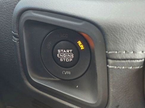 New 2026 Jeep Wrangler Unlimited Rubicon w/ Xtreme 35 Tire Package image 15