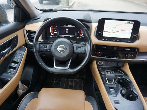 Used 2023 Nissan Rogue Platinum image 6