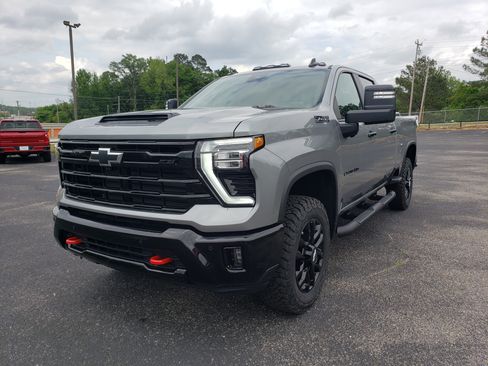 New 2026 Chevrolet Silverado 2500 LT w/ Trail Boss Package AWD/4WD image 2
