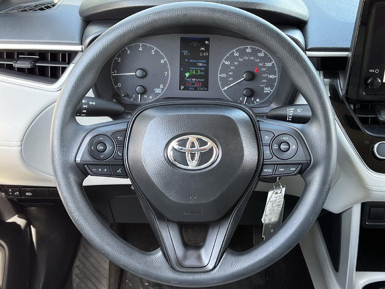 Used 2025 Toyota Corolla Cross L FWD image 11