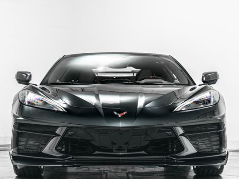 Used 2023 Chevrolet Corvette Stingray Premium Cpe w/ Z51 Performance Package RWD image 4