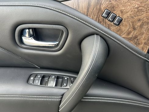 Used 2022 INFINITI QX80 Premium Select w/ Cargo Package image 11