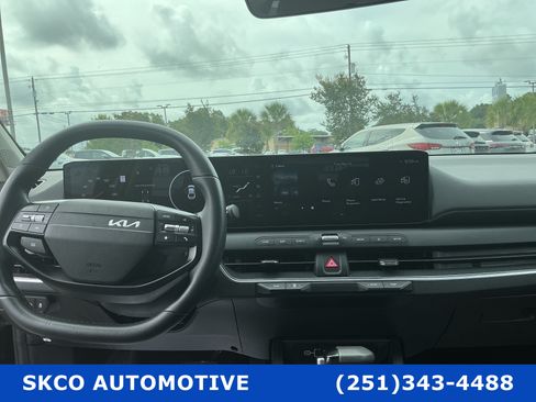 Used 2025 Kia K4 EX FWD image 15