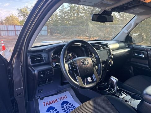 Used 2020 Toyota 4Runner TRD Off-Road image 15