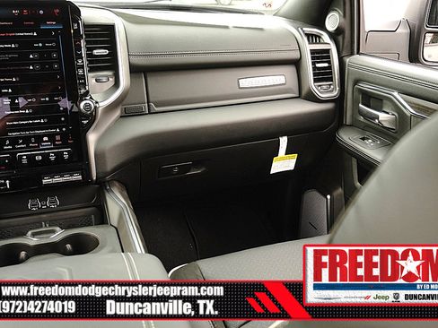 New 2026 RAM 2500 Laramie AWD/4WD image 39