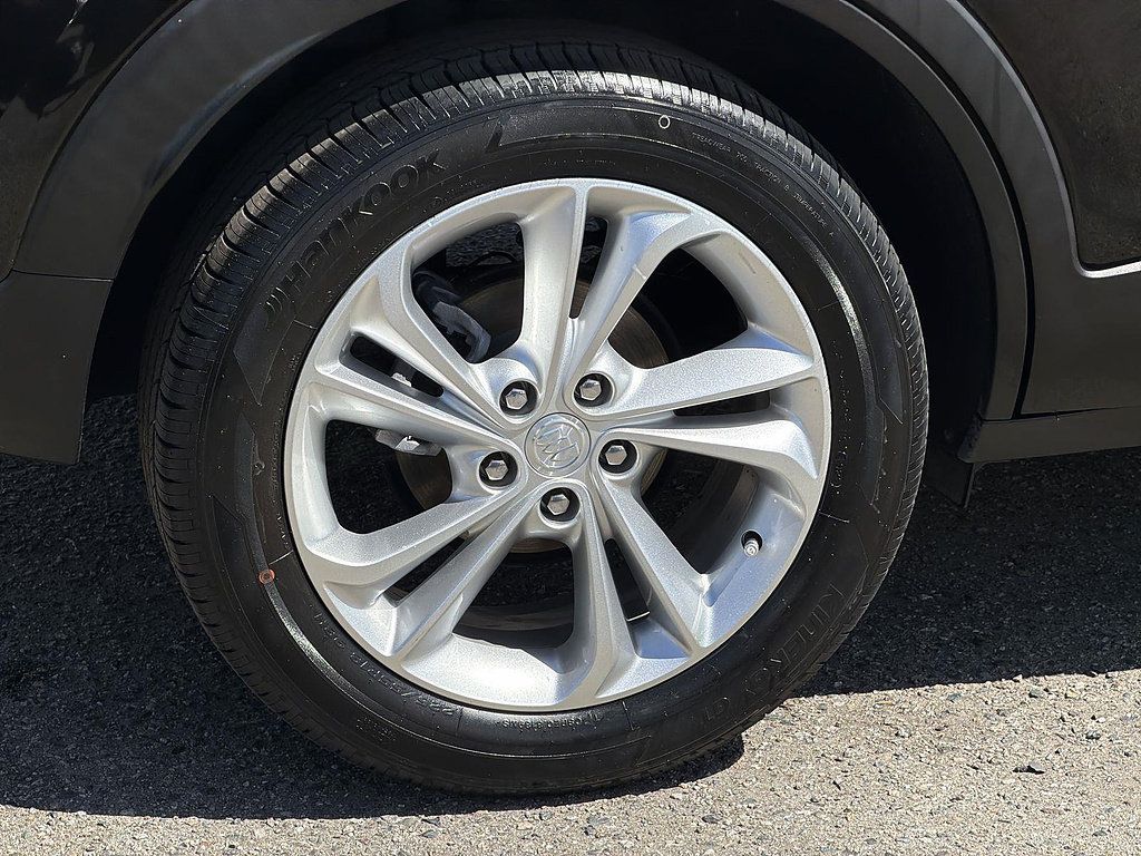 Used 2023 Buick Encore GX Preferred w/ Cold Weather Comfort Package FWD image 30