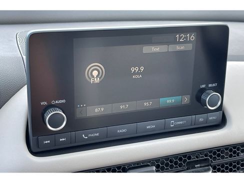 Certified 2023 Honda HR-V LX image 25