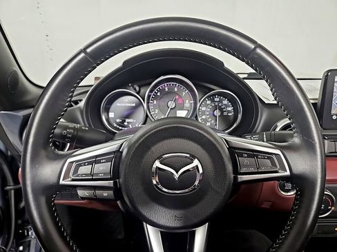 Used 2020 MAZDA MX-5 Miata Grand Touring image 18