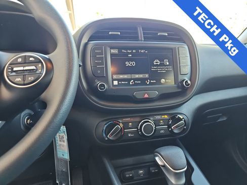 Used 2025 Kia Soul LX w/ LX Technology Package FWD image 20
