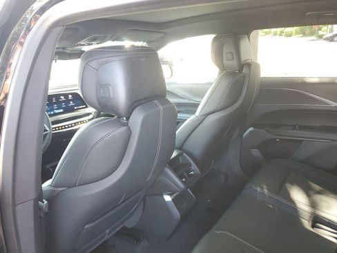 Certified 2024 Cadillac Lyriq Luxury RWD image 15