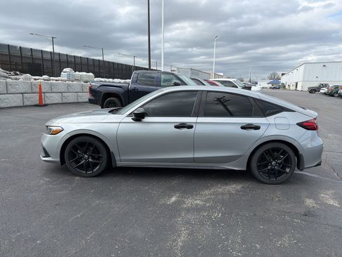 Used 2022 Honda Civic Sport image 3