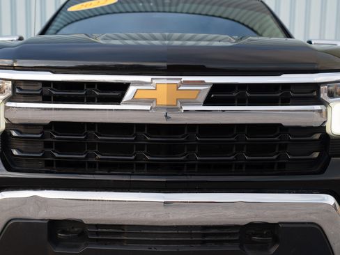 Used 2022 Chevrolet Silverado 1500 LT image 4