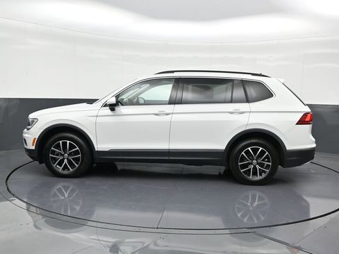 Used 2021 Volkswagen Tiguan SEL image 2