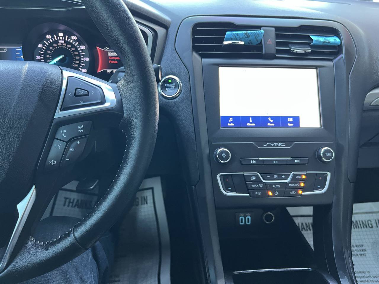 Used 2020 Ford Fusion SE w/ Equipment Group 151A FWD image 21