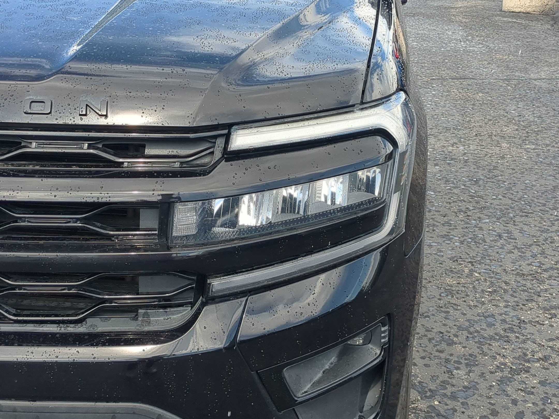 Used 2023 Ford Expedition Max Limited AWD/4WD image 12