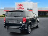 Used 2017 Dodge Grand Caravan SXT image 5