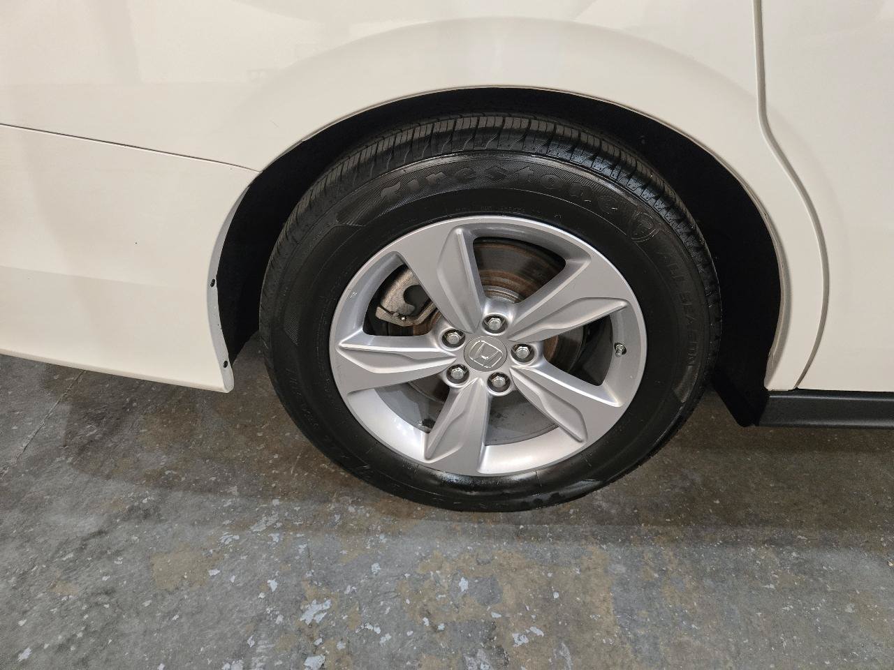 Used 2018 Honda Odyssey EX-L image 16