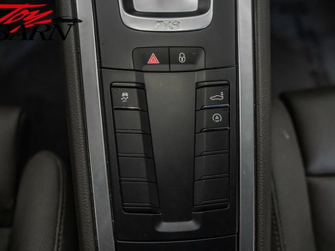 Used 2018 Porsche 718 Cayman S image 52