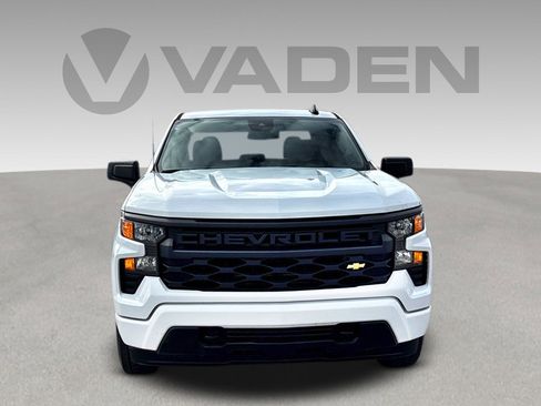 Used 2024 Chevrolet Silverado 1500 Custom image 2