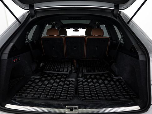 Used 2021 Audi Q7 3.0T Premium image 22