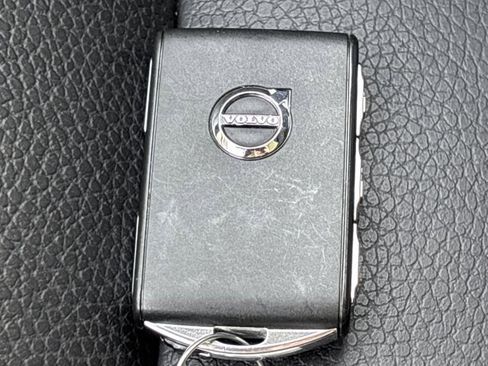 Used 2024 Volvo XC90 B5 Plus image 44