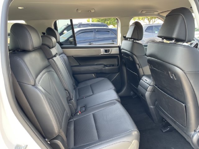 Used 2025 Hyundai Santa Fe SEL FWD image 28