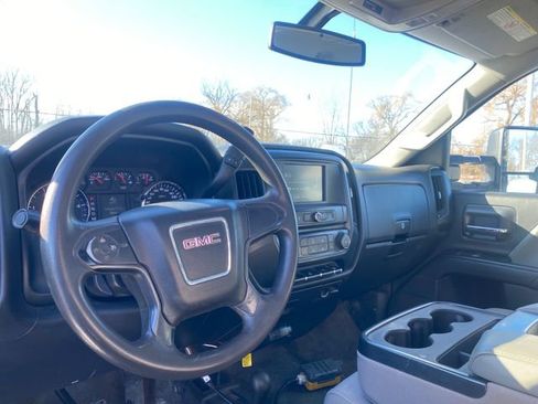 Used 2016 GMC Sierra 3500 Base w/ Sierra Convenience Package image 13