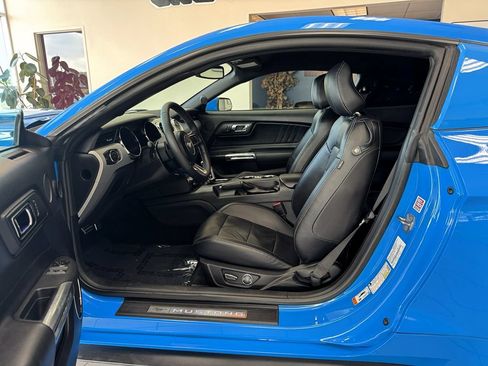 Used 2017 Ford Mustang GT Premium w/ Black Accent Package RWD image 15