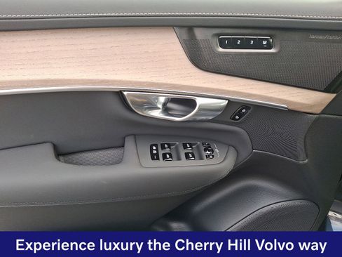 New 2026 Volvo XC90 T8 Plus w/ Protection Package Premier AWD/4WD image 9