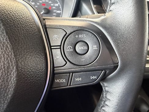 Used 2025 Toyota Corolla SE FWD image 18