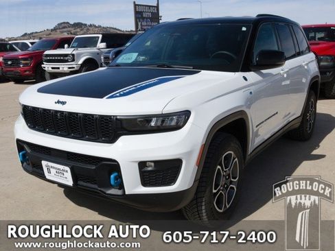 Used 2022 Jeep Grand Cherokee Trailhawk AWD/4WD image 1