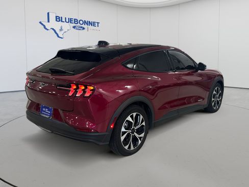 Certified 2025 Ford Mustang Mach-E Select RWD image 5