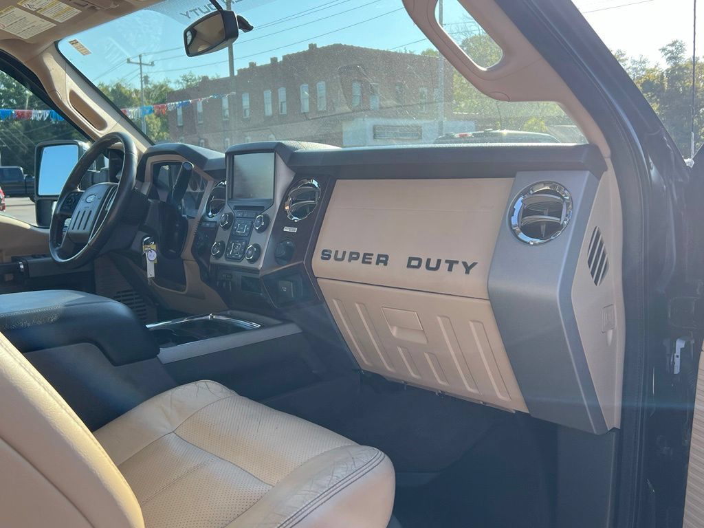 Used 2013 Ford F250 Lariat w/ Chrome Pkg AWD/4WD image 19