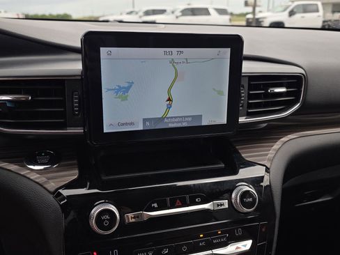 Used 2021 Ford Explorer Limited RWD image 11