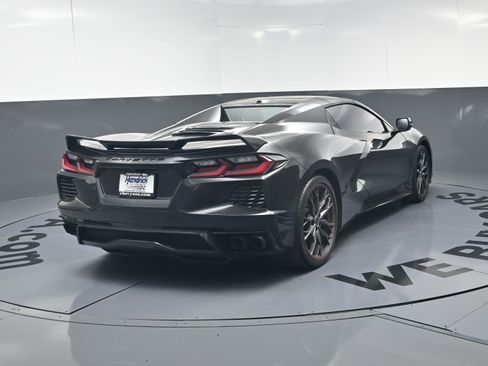 Used 2023 Chevrolet Corvette Stingray Premium Conv w/ Z51 Performance Package RWD image 9