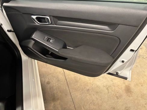 Used 2022 Honda Civic Sport image 22