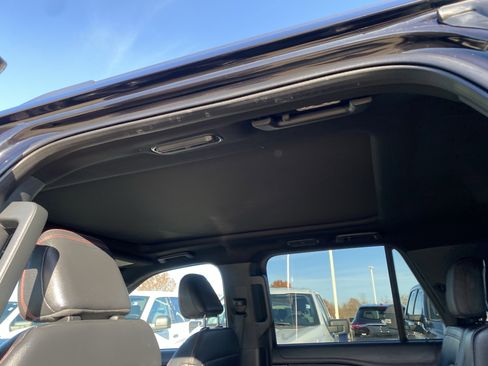 Used 2024 Ford Expedition Limited image 23