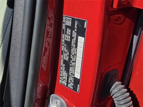 Certified 2023 Volvo XC40 B5 Plus w/ Protection Package Premier image 23