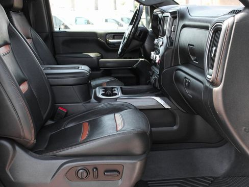 Used 2020 GMC Sierra 2500 AT4 image 41