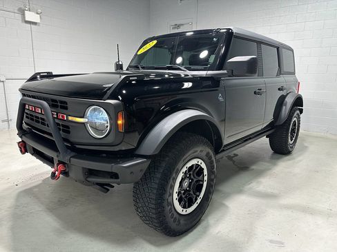 Used 2022 Ford Bronco Black Diamond w/ Sasquatch Package AWD/4WD image 19