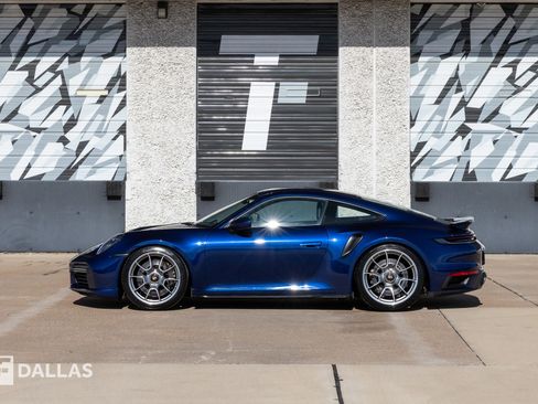 Used 2021 Porsche 911 Turbo image 8