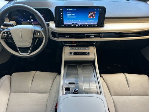 New 2026 Lincoln Aviator Reserve AWD/4WD image 12